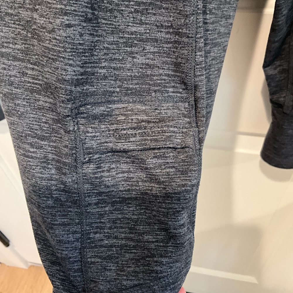 Brooks Run Happy 1/4 Zip Women's Large Pull Over Long Sleeve Thumb Hole Pocket - Picture 4 of 5